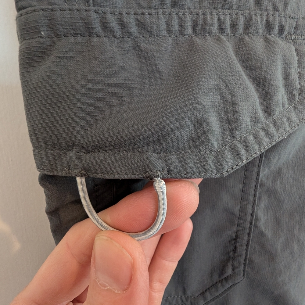 Mountain Hardwear Convertible Hiking Pants Size 8 - Picture 3 of 7